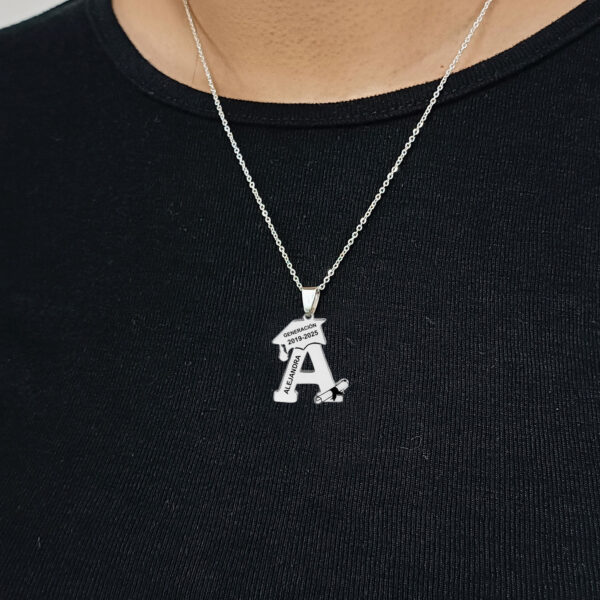 Collar Graduación Letra Personalizada En Plata 925 - Imagen 2