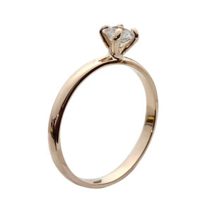 Anillo de compromiso de oro